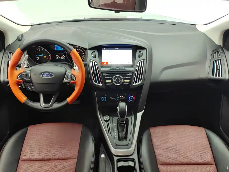 Ford Focus — миниатюра 12
