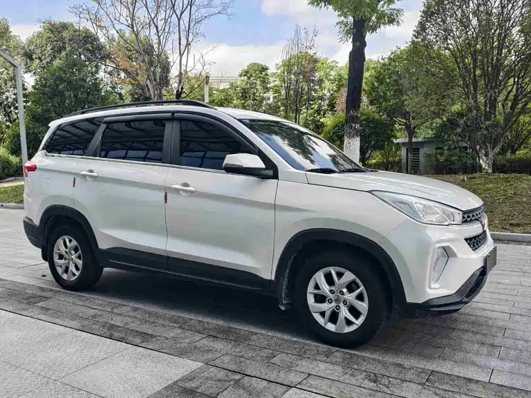 Wuling Hongguang S3 — миниатюра 3