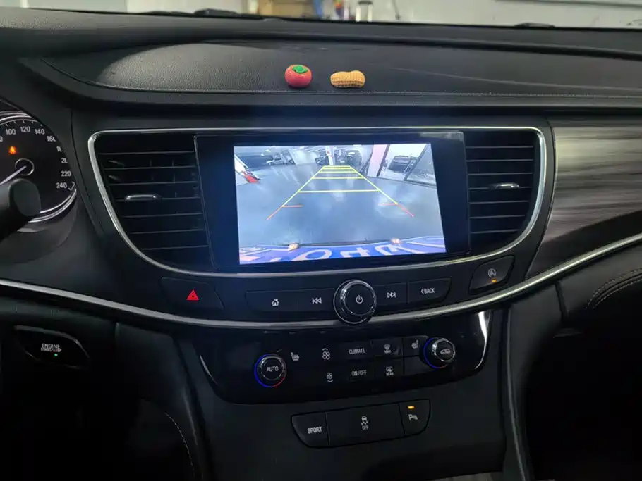 Buick LaCrosse — миниатюра 13