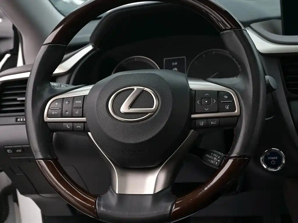 Lexus RX — миниатюра 10