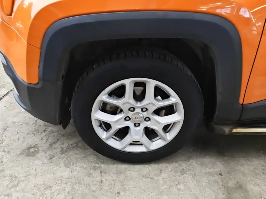Jeep Renegade — миниатюра 23