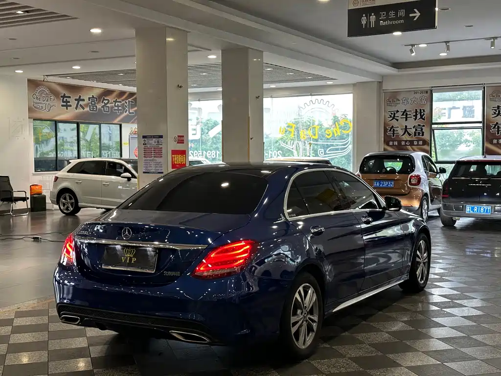 Mercedes-Benz C-Class — миниатюра 19
