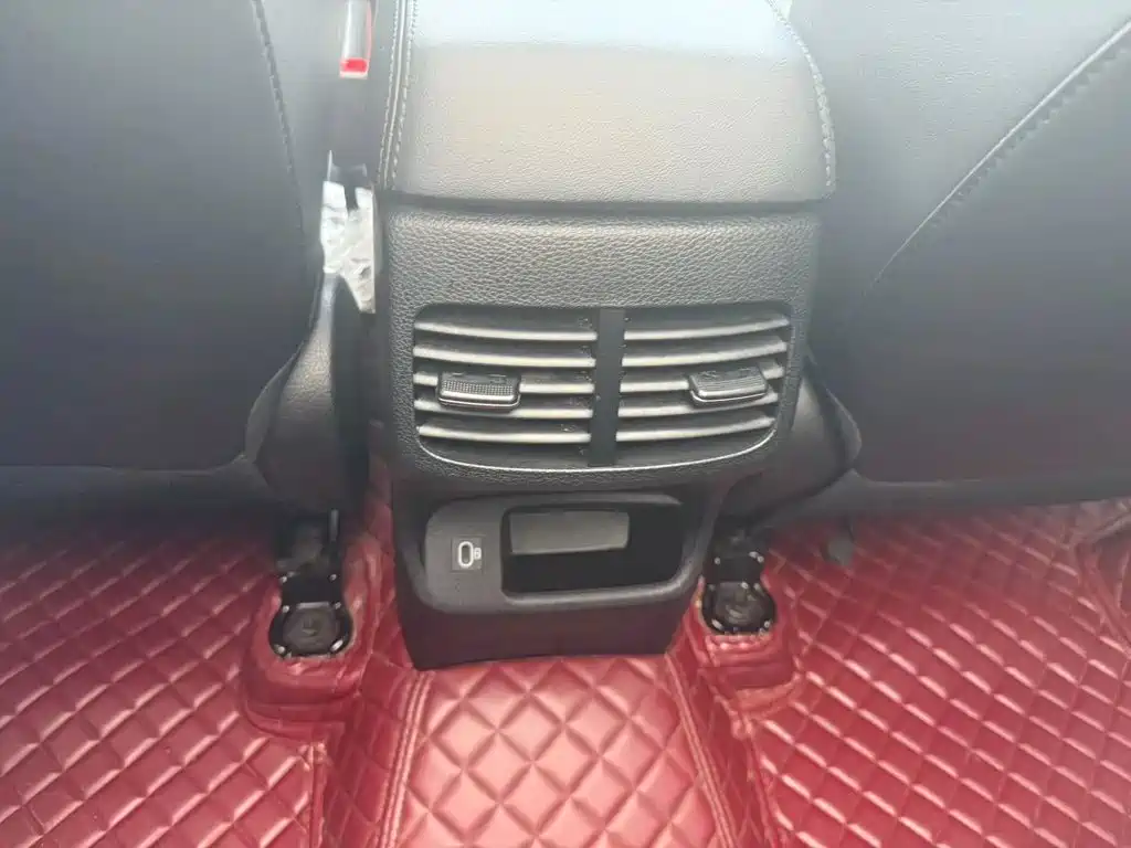 Kia Seltos — миниатюра 15
