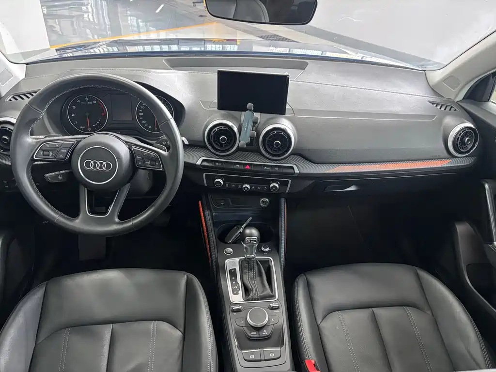 Audi Q2L — миниатюра 8