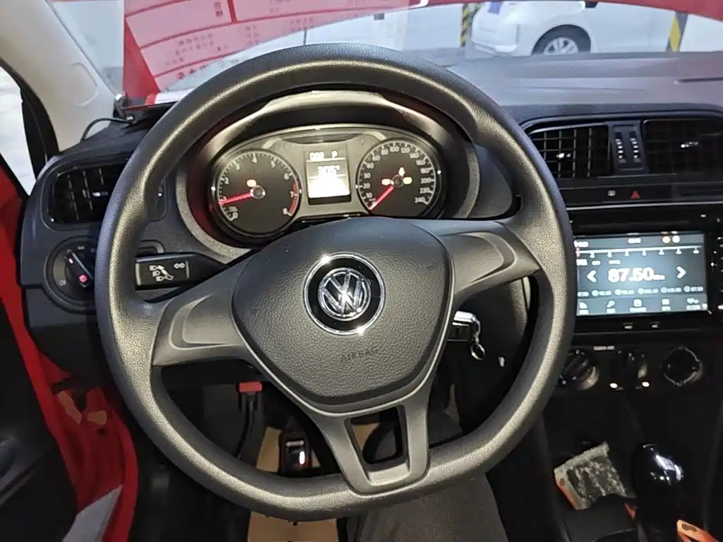 Volkswagen Polo — миниатюра 11