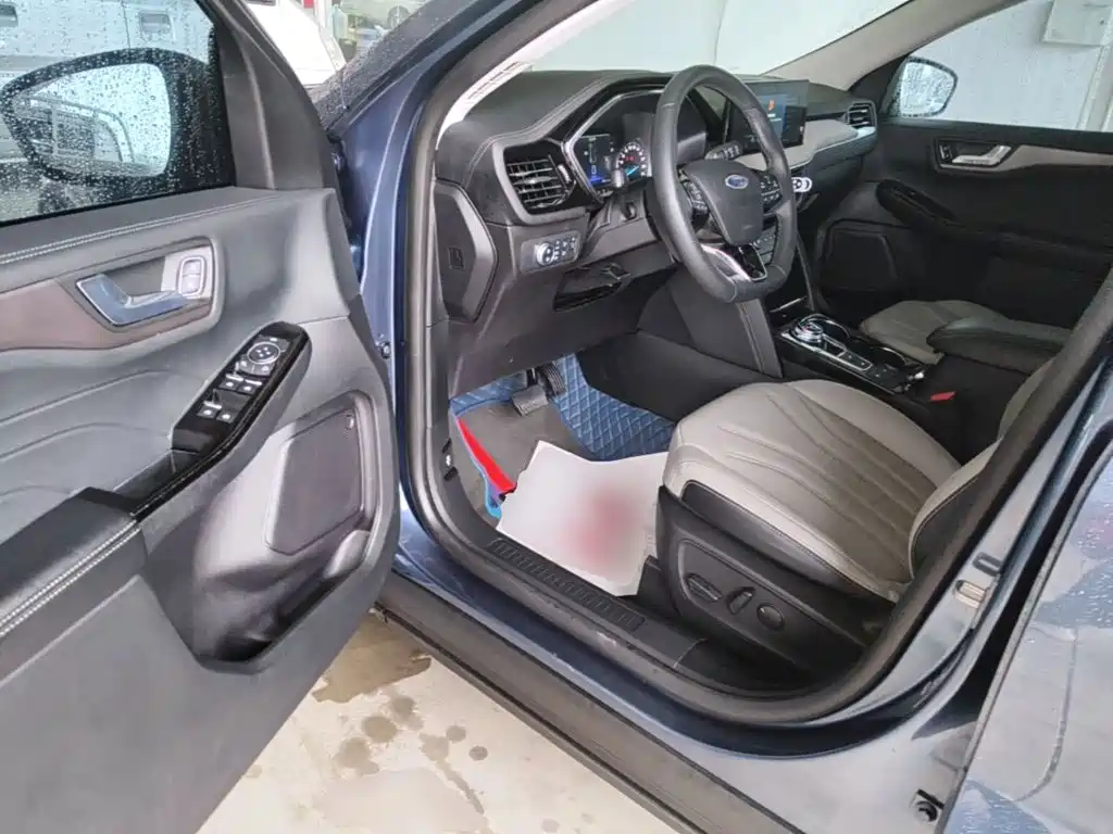 Ford Escape — миниатюра 16