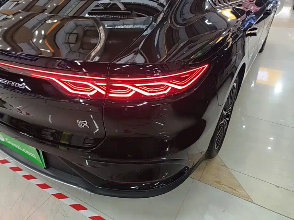 BYD Han — миниатюра 8