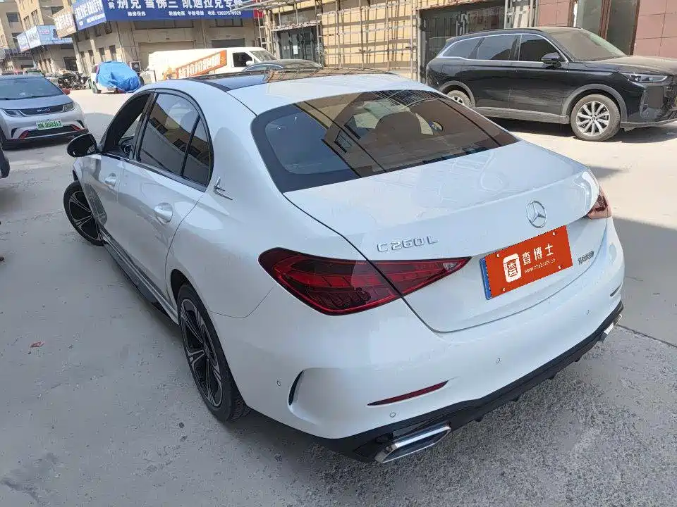 Mercedes-Benz C-Class — миниатюра 3
