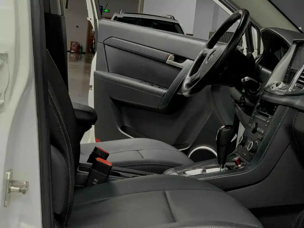Chevrolet Captiva — миниатюра 9