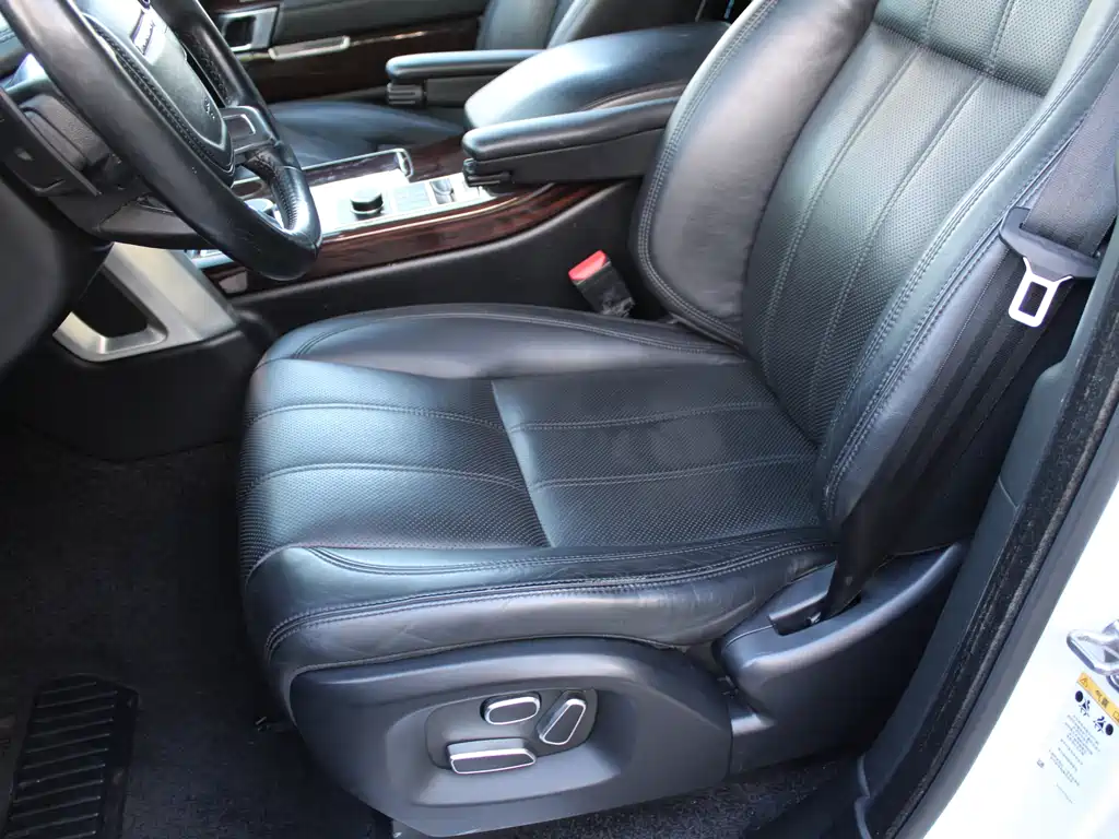 Land Rover Range Rover — миниатюра 14