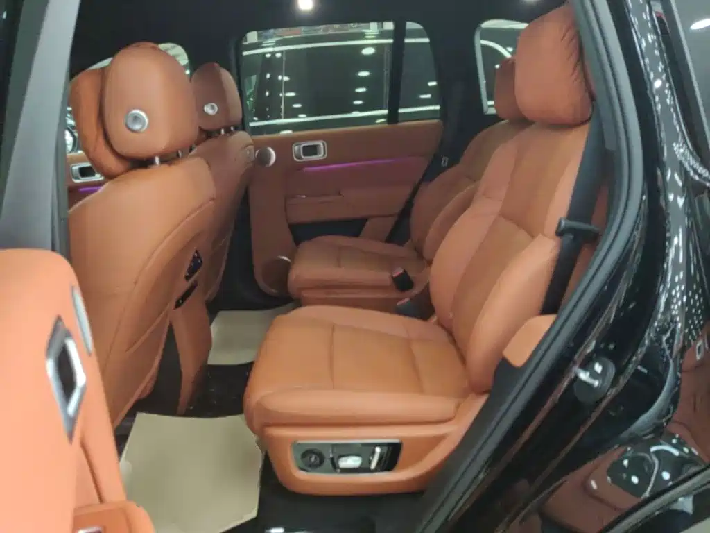 Li Auto Li L8 — миниатюра 17