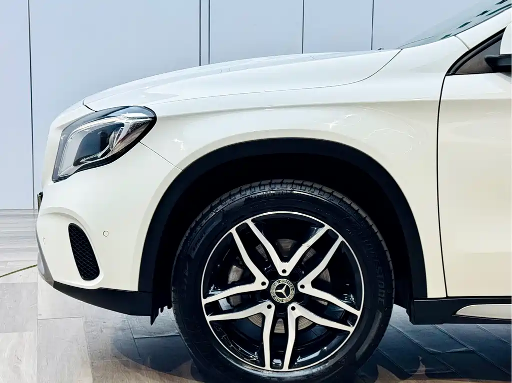 Mercedes-Benz GLA — миниатюра 28
