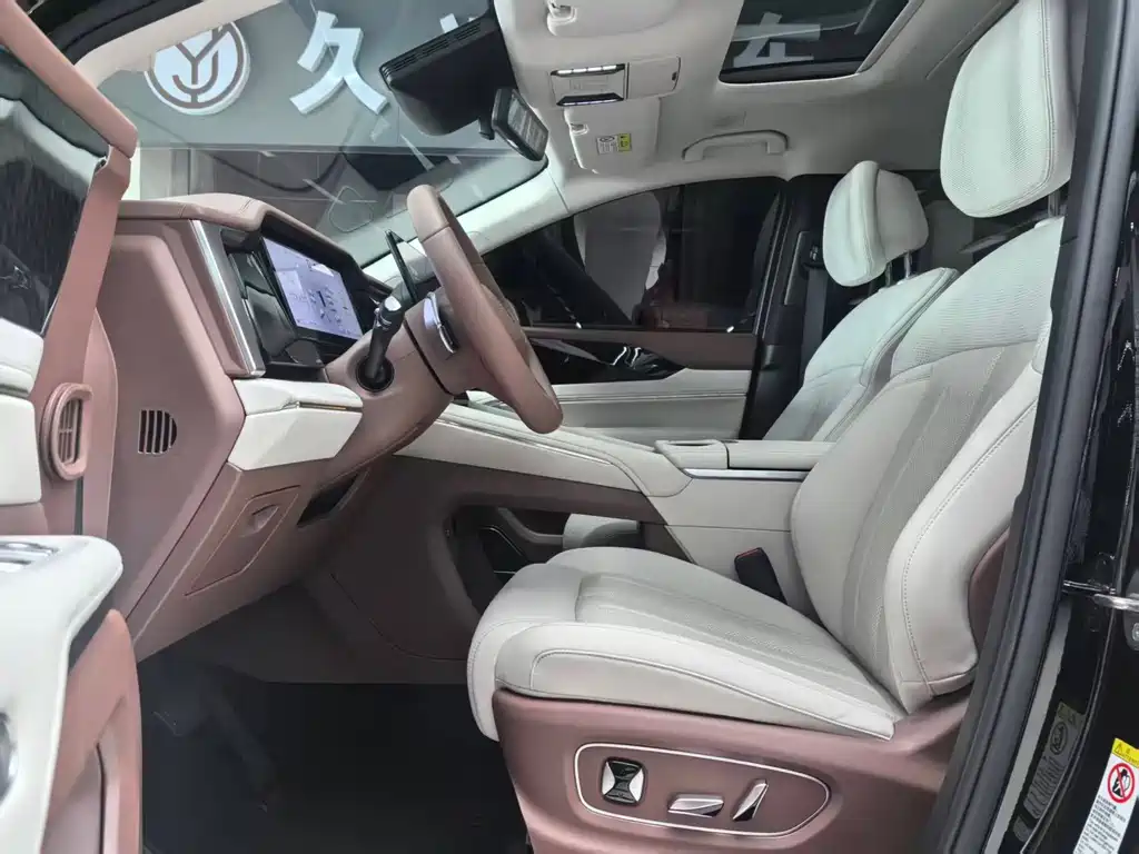 BYD Xia — миниатюра 8