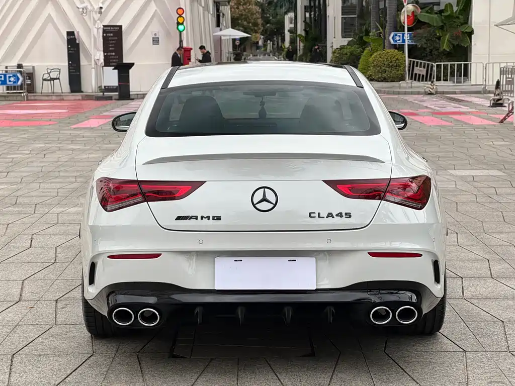 MERCEDES-BENZ CLA AMG
