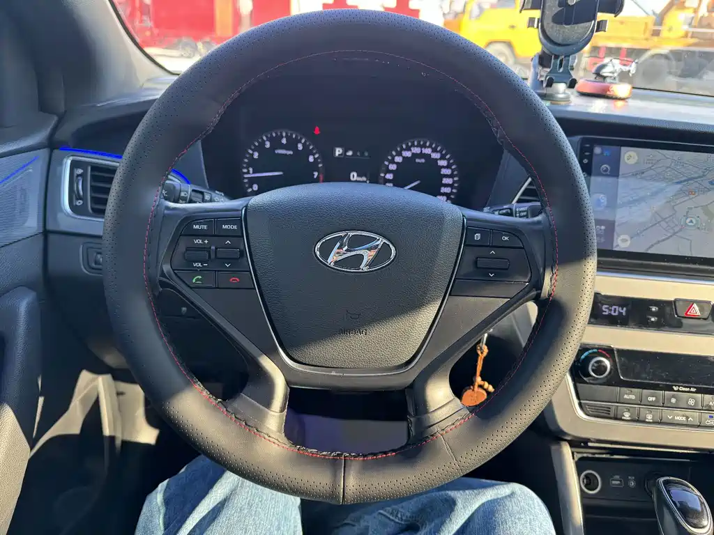Hyundai Sonata — миниатюра 12