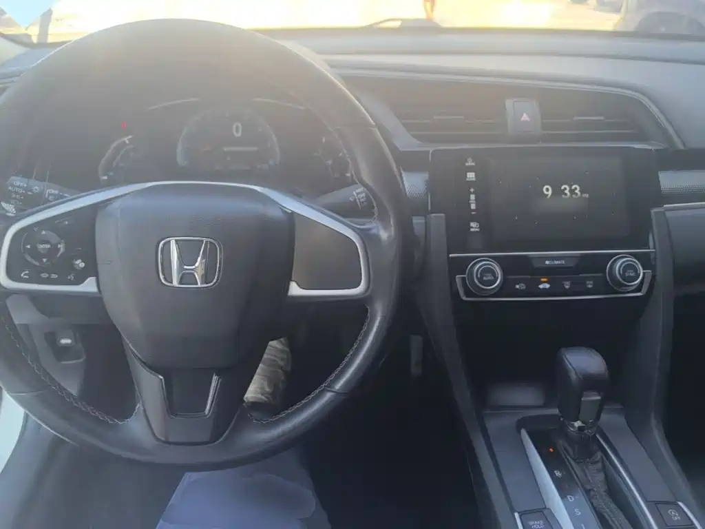 Honda Civic — миниатюра 10