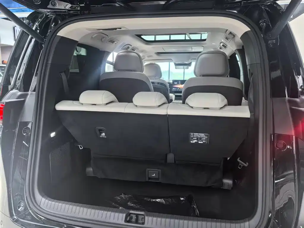 BYD Xia — миниатюра 10