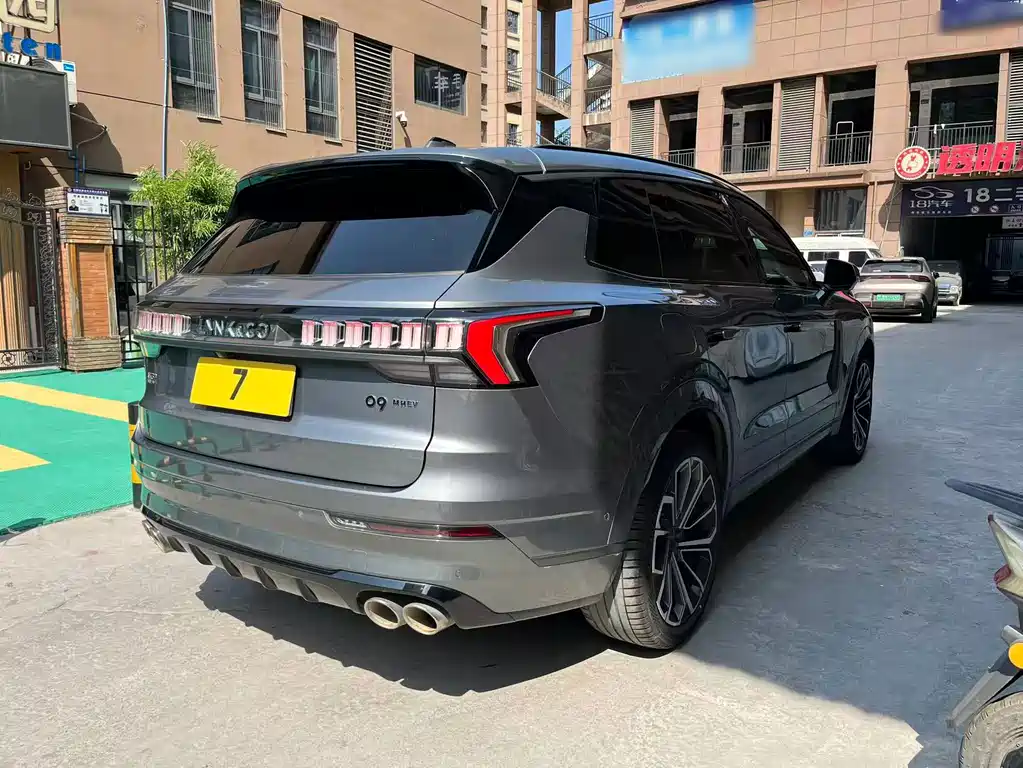 Lynk & Co 09 — миниатюра 4