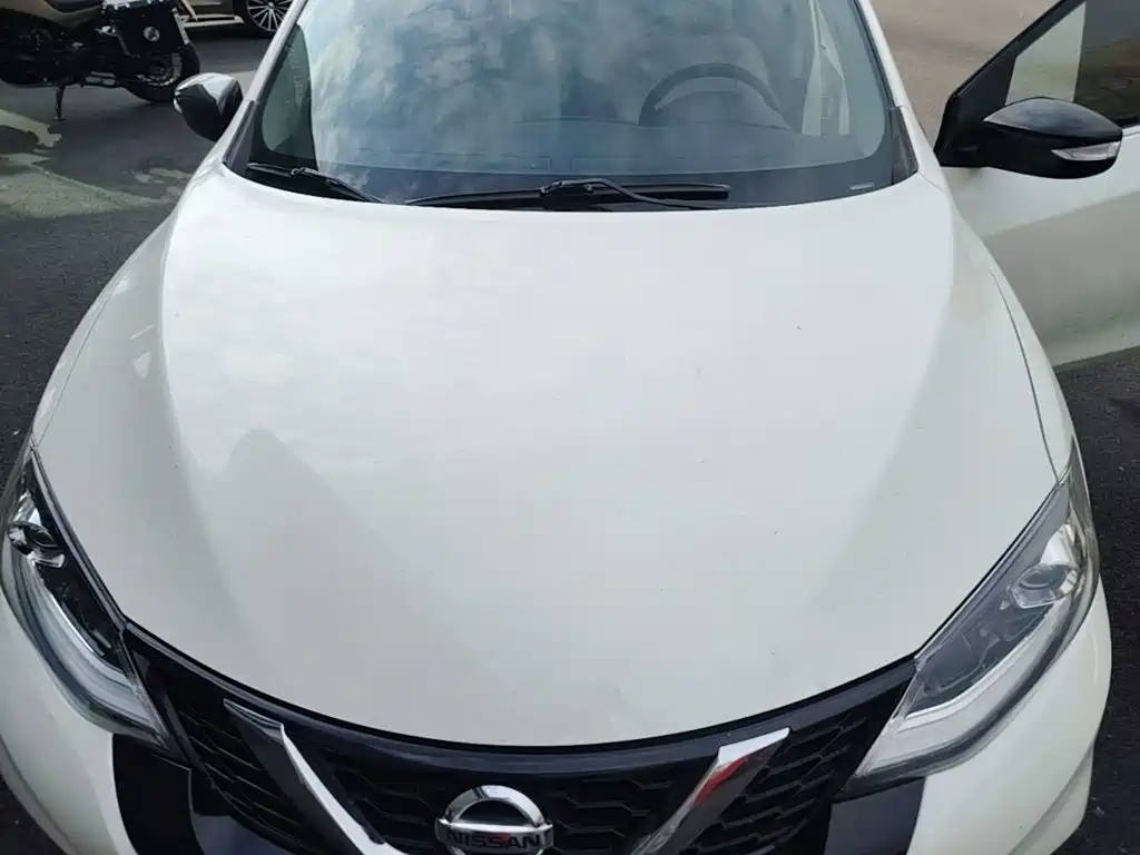 Nissan Tiida — миниатюра 20