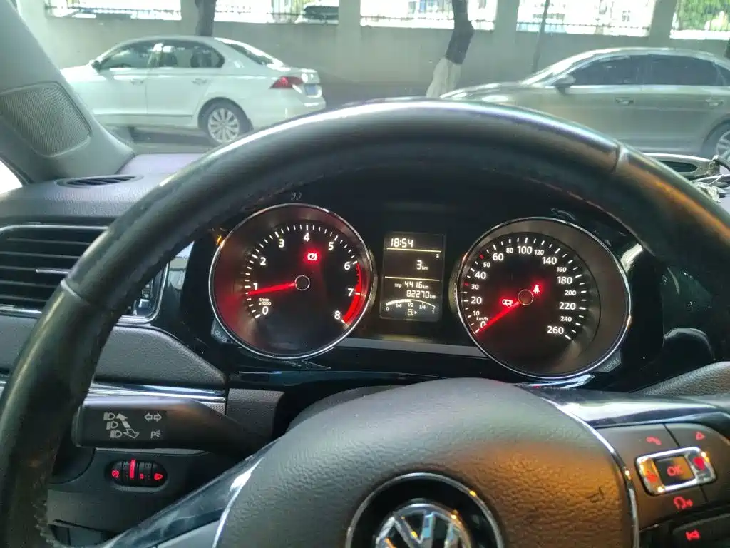 Volkswagen Sagitar — миниатюра 7