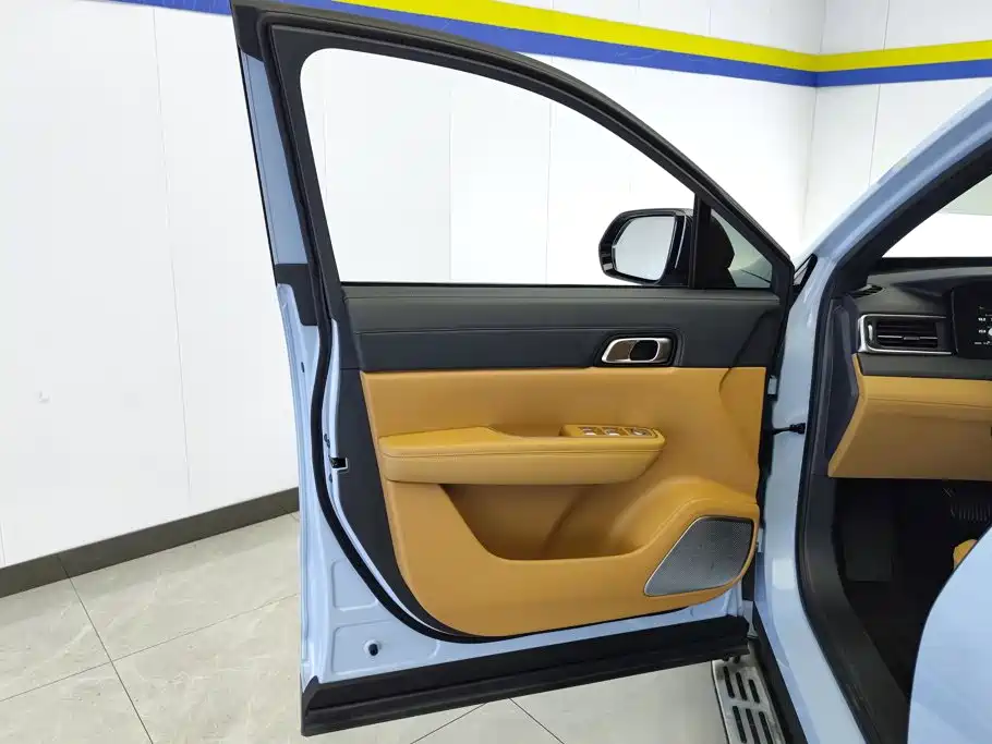 Li Auto Li ONE — миниатюра 7