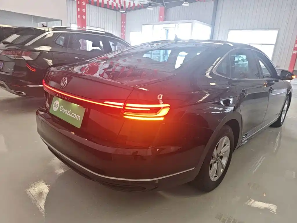 Volkswagen Passat — миниатюра 7