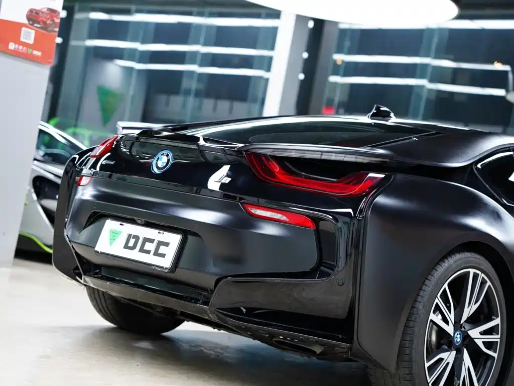 BMW i8 — миниатюра 7