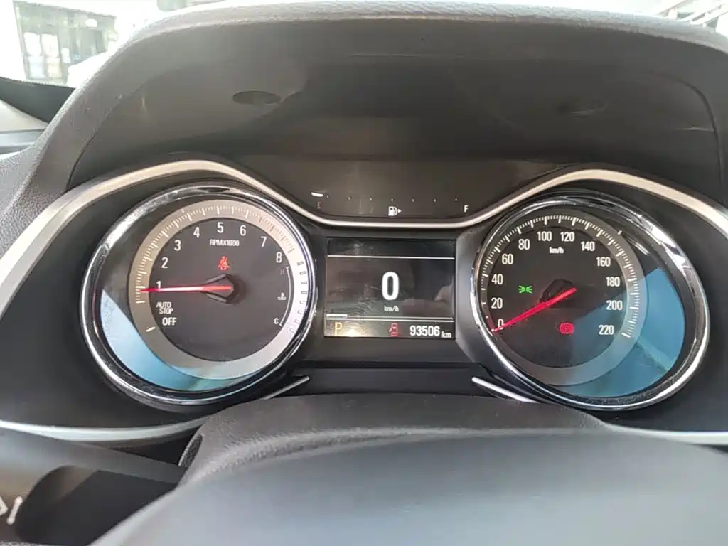 Chevrolet Volando — миниатюра 12