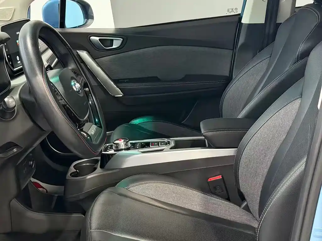BAIC EX3 — миниатюра 7
