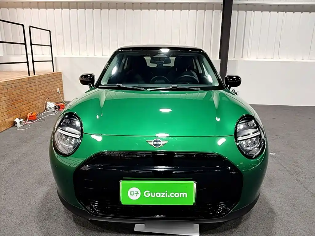 MINI MINI COOPER EV — миниатюра 3