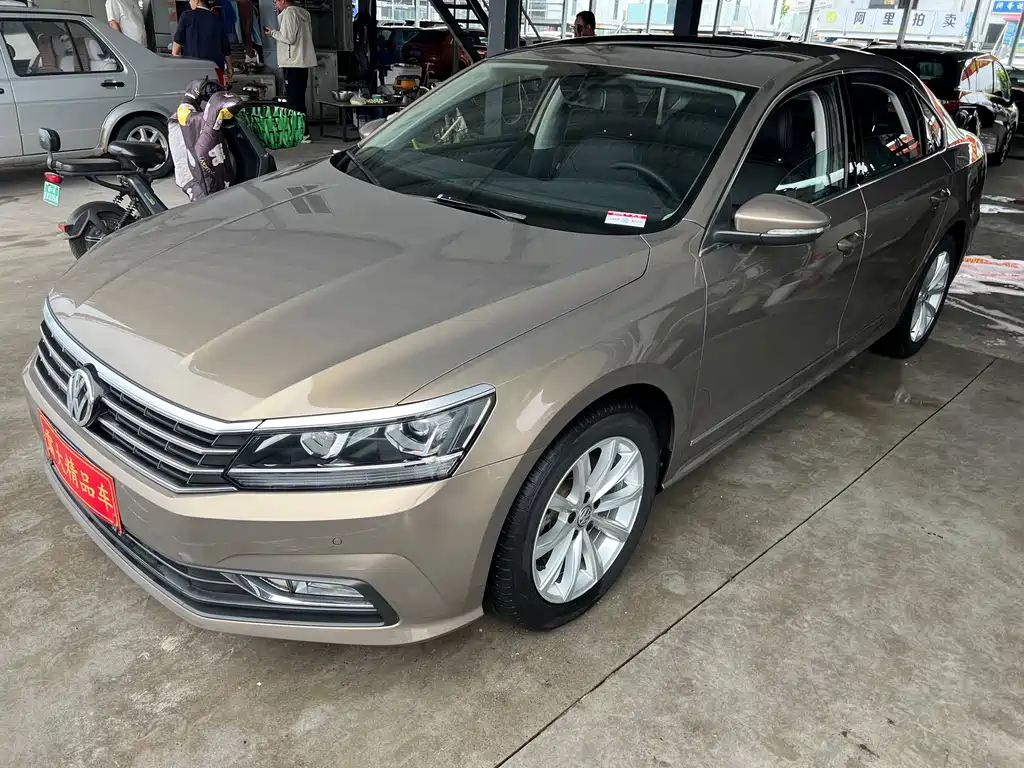 Купить Volkswagen Passat
