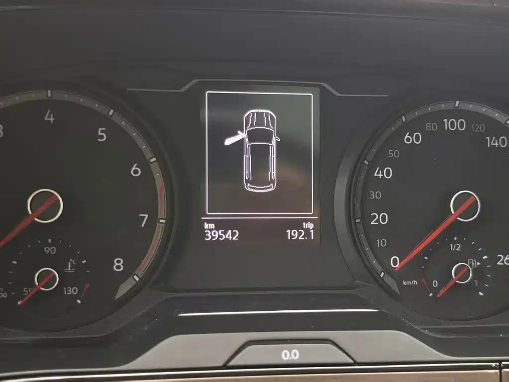 Volkswagen Tharu — миниатюра 5