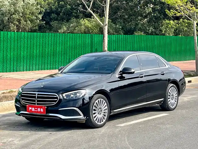 MERCEDES-BENZ E CLASS