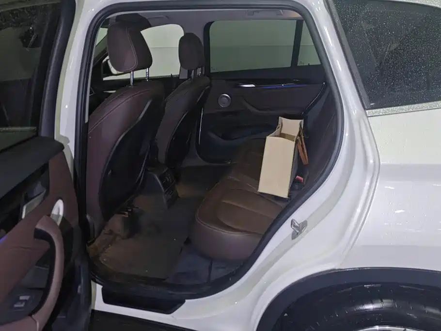 BMW X1 — миниатюра 11