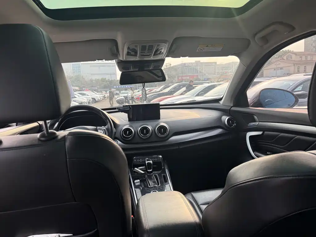 WEI PAI WEI BRAND VV7