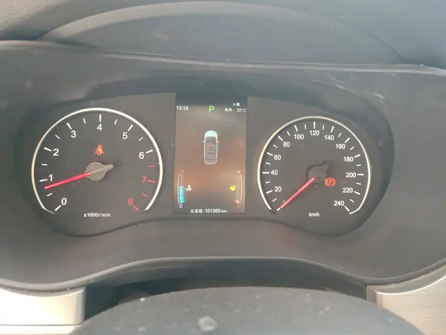 BYD MAX — миниатюра 14