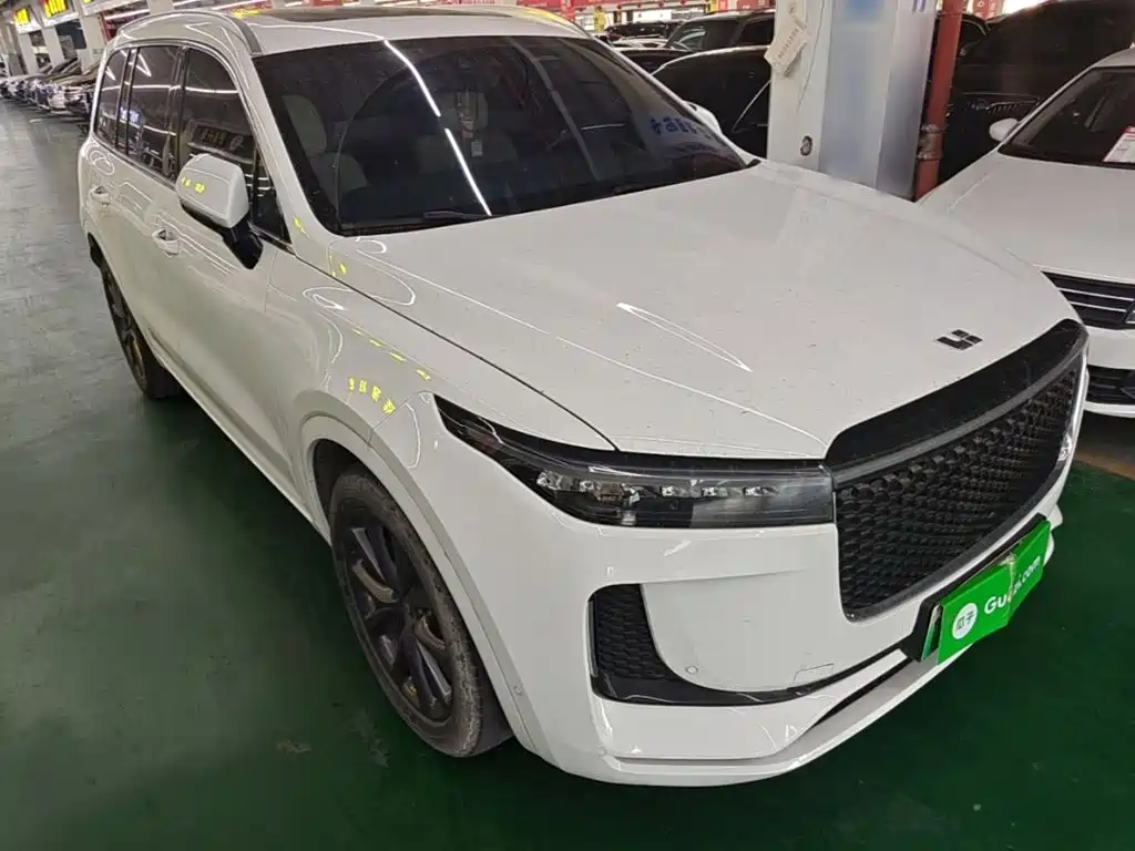 Li Auto ONE 2020 6 мест