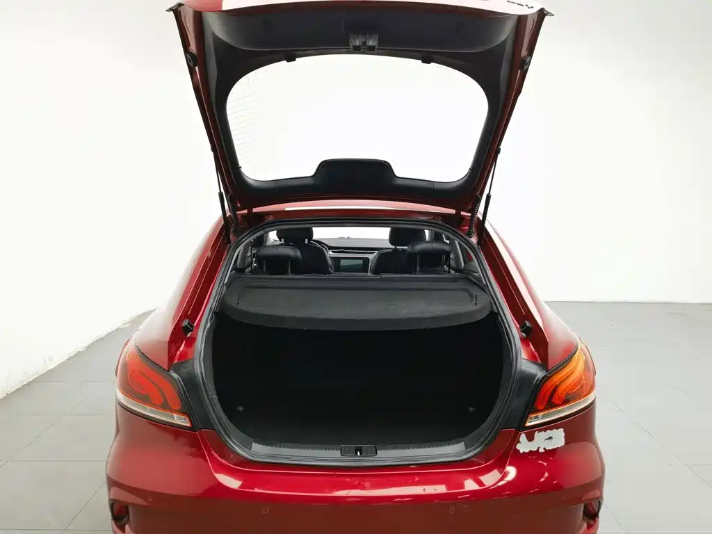 MG MG6 — миниатюра 16