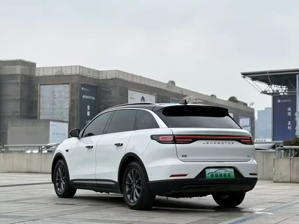 Leapmotor Leapmotor C11 — миниатюра 4