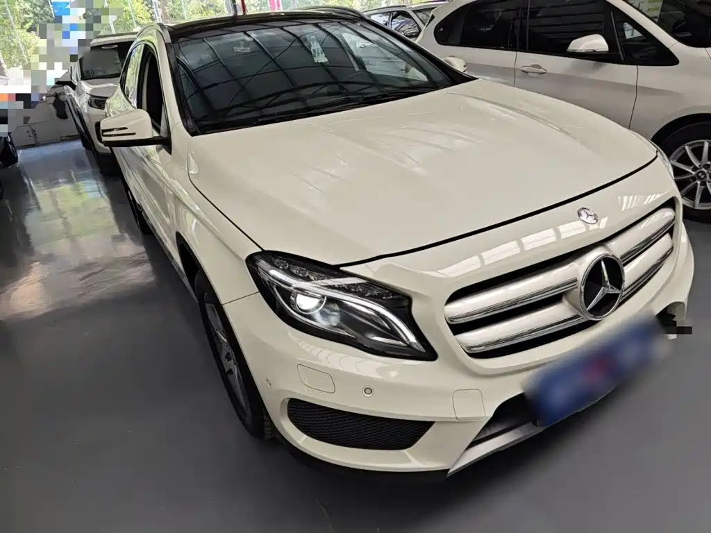 Mercedes-Benz GLA (Import) — миниатюра 4