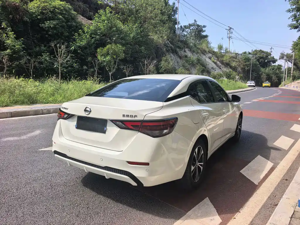 Nissan Sylphy — миниатюра 7