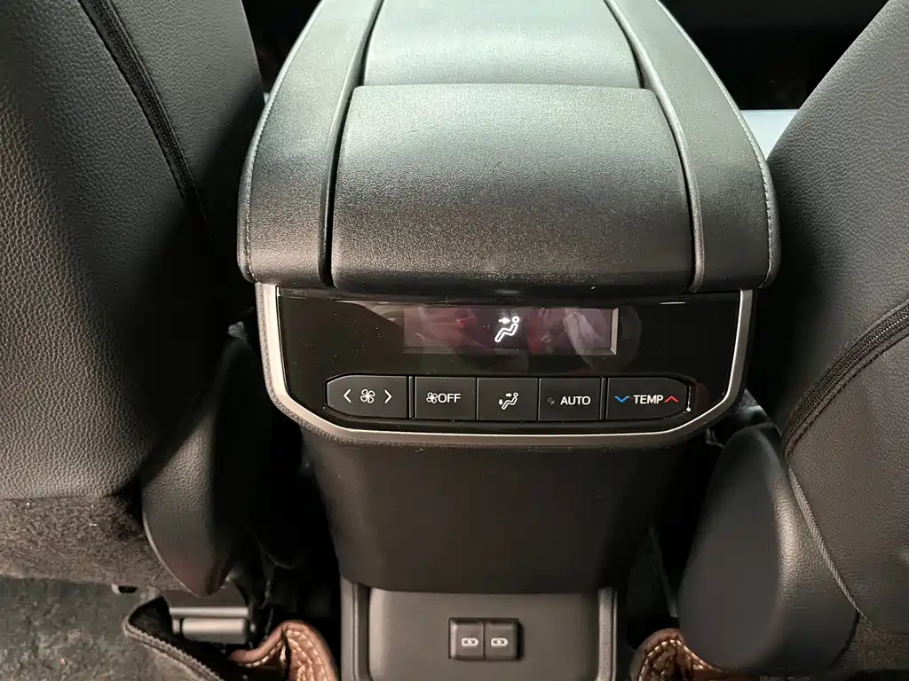 Toyota Highlander — миниатюра 15