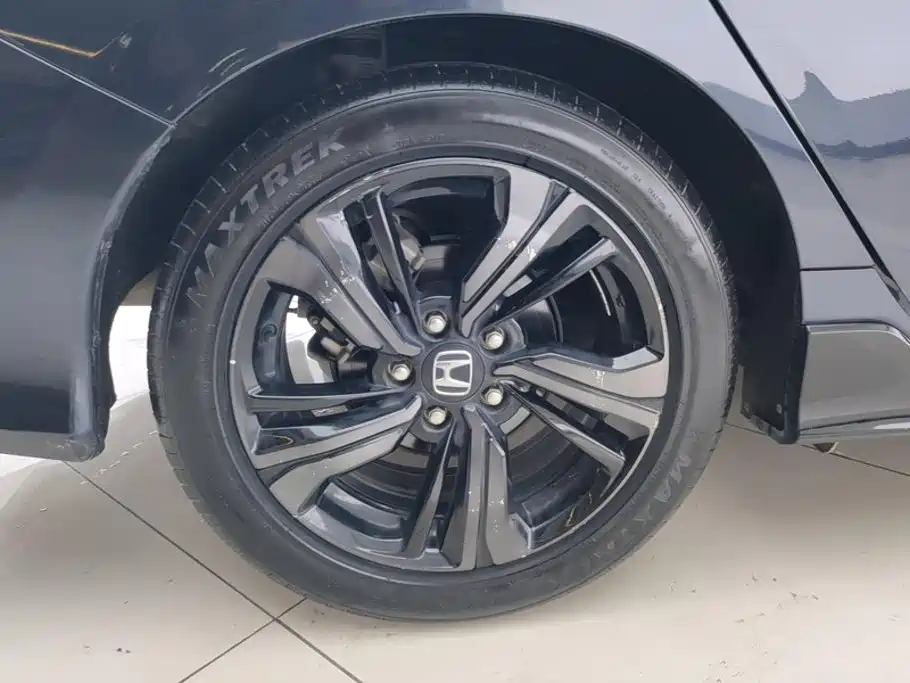 Honda Civic — миниатюра 6