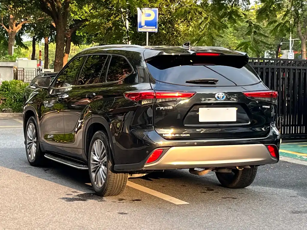 Toyota Highlander — миниатюра 6