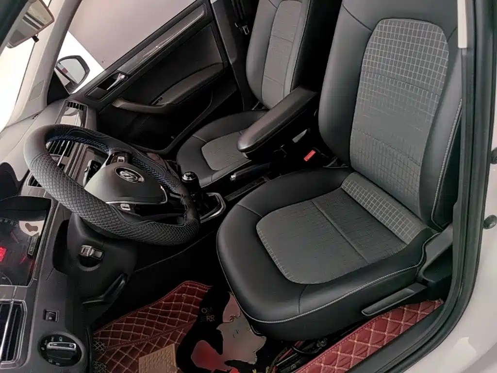 Volkswagen Santana — миниатюра 15