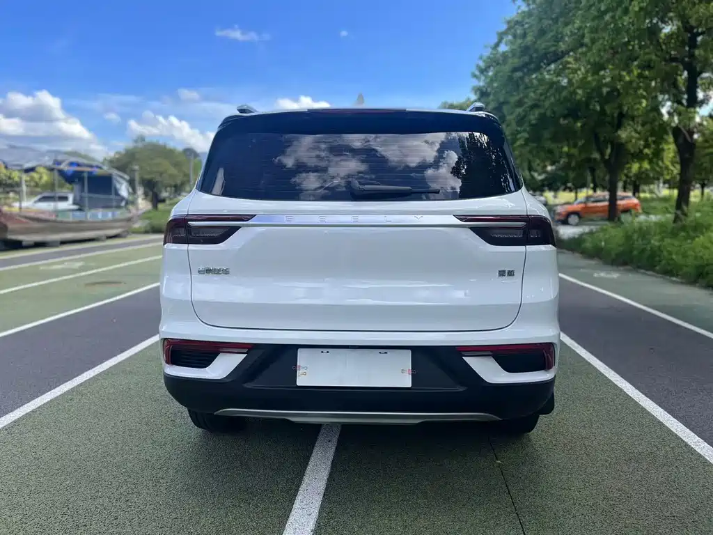 Geely Haoyue — миниатюра 17