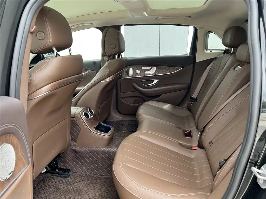 Mercedes-Benz E-Class E 2023 E 300 L Luxury