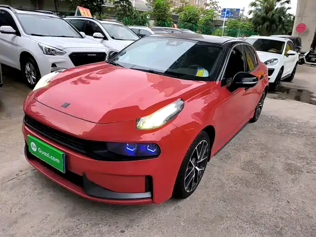 2021 Lynk & Co 03