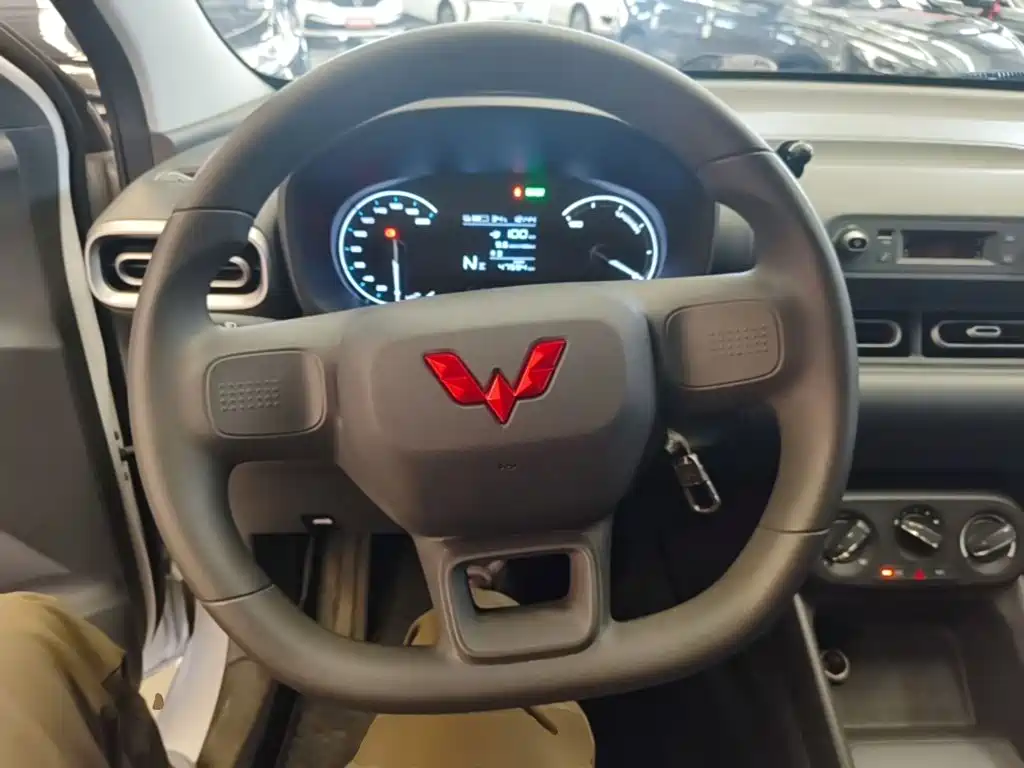 Wuling Hongguang EV — миниатюра 11