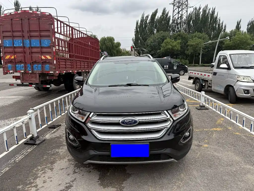 Ford Edge — миниатюра 2
